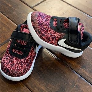 Nike Flex toddler shoe